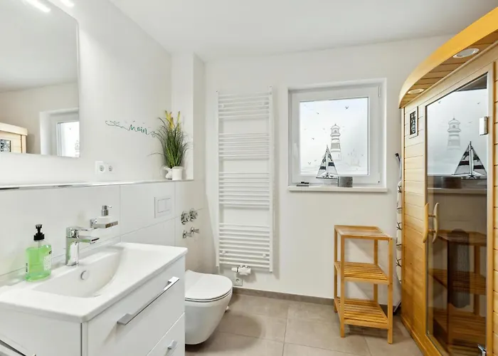 Nyaraló Puettenhuus *